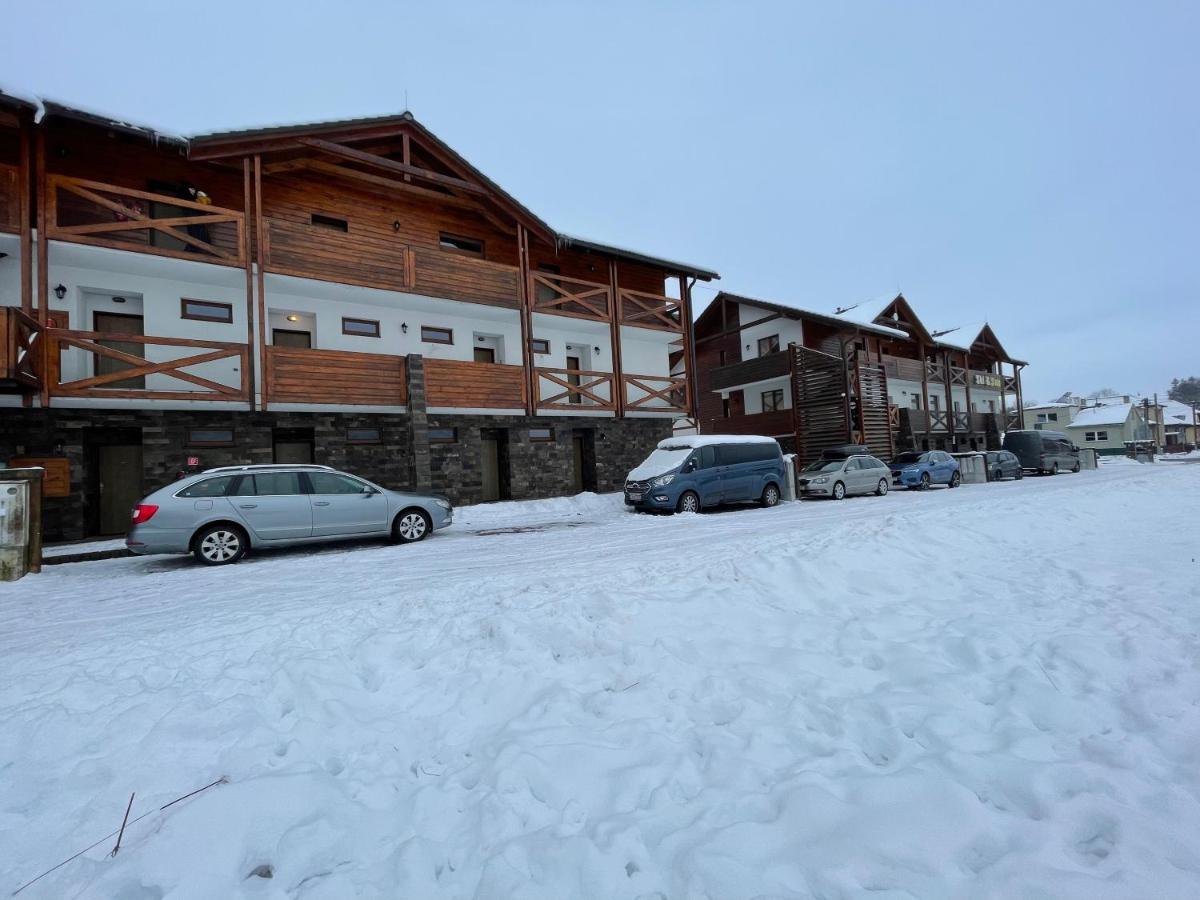 Ski & Sun B9 ลิฟตอฟสกีมิคูลาช ภายนอก รูปภาพ