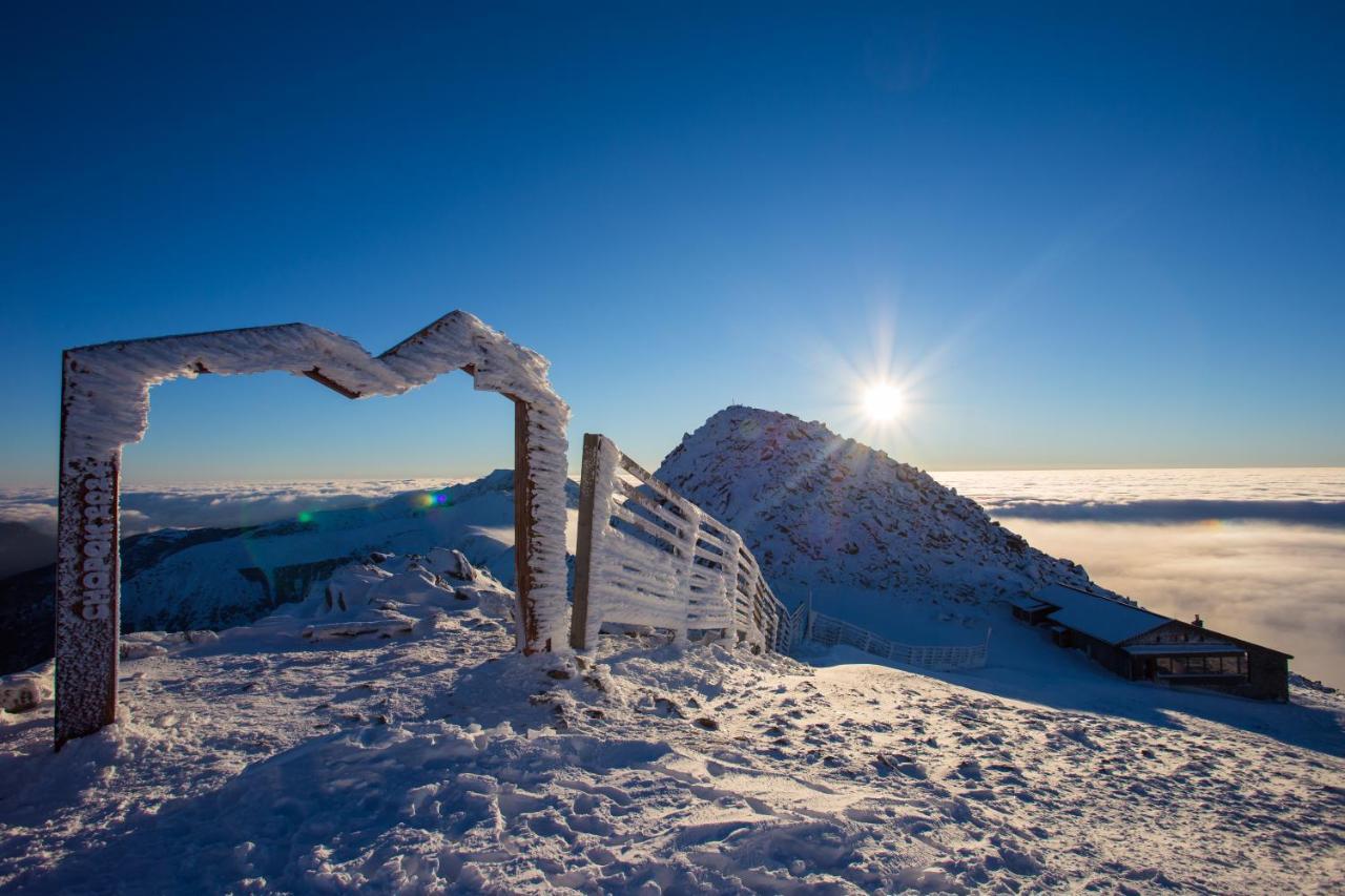 Ski & Sun B9 ลิฟตอฟสกีมิคูลาช ภายนอก รูปภาพ